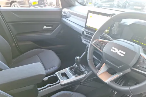 BF75YLE Dacia Duster 1.2 TCe 130 Journey 5dr Thumbnail #13