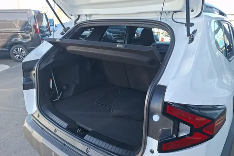 BF75YLE Dacia Duster 1.2 TCe 130 Journey 5dr Thumbnail #21