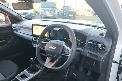 BF75YLE Dacia Duster 1.2 TCe 130 Journey 5dr Thumbnail #27