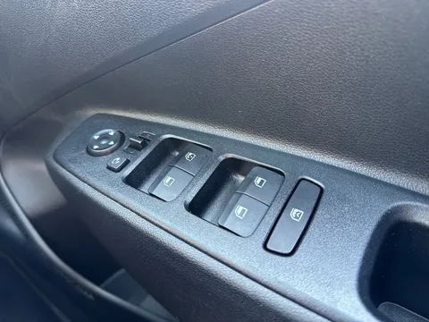 DY24MLN Hyundai i10 1.0 T-GDi N Line 5dr Thumbnail #34