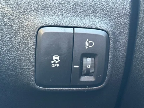 DY24MLN Hyundai i10 1.0 T-GDi N Line 5dr Thumbnail #35