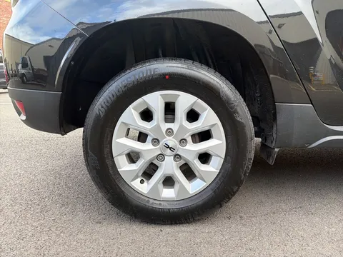 ML73KKE Dacia Duster 1.0 TCe 90 Expression 5dr Thumbnail #5