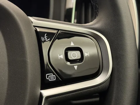 KR23MFY Volvo XC60 2.0 B4D Plus Dark 5dr AWD Geartronic Thumbnail #25