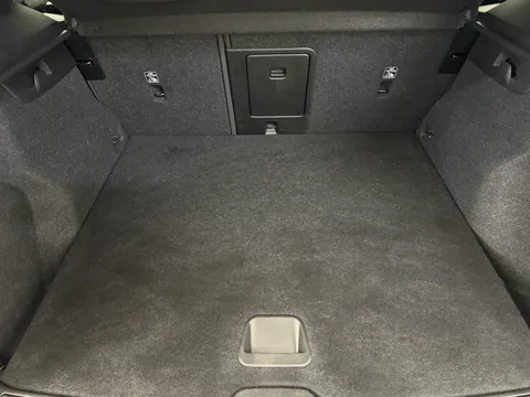 DS72XFD Volvo XC40 1.5 T4 Recharge PHEV Plus Dark 5dr Auto Thumbnail #31