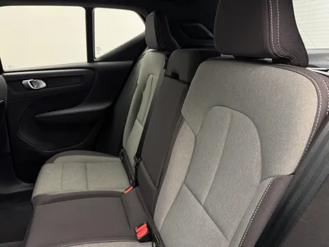 DS72XFD Volvo XC40 1.5 T4 Recharge PHEV Plus Dark 5dr Auto Thumbnail #13