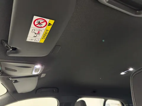 DS72XFD Volvo XC40 1.5 T4 Recharge PHEV Plus Dark 5dr Auto Thumbnail #14