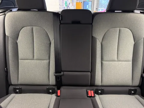 DS72XFD Volvo XC40 1.5 T4 Recharge PHEV Plus Dark 5dr Auto Thumbnail #16