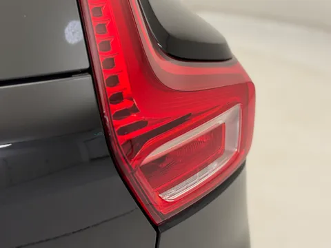 DS72XFD Volvo XC40 1.5 T4 Recharge PHEV Plus Dark 5dr Auto Thumbnail #37
