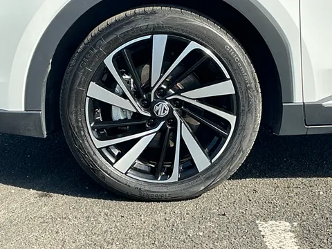 LC74UXO Mg Motor Uk Zs 1.5 Hybrid+ Trophy 5dr Auto Thumbnail #17