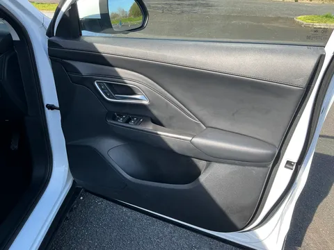 LC74UXO Mg Motor Uk Zs 1.5 Hybrid+ Trophy 5dr Auto Thumbnail #21