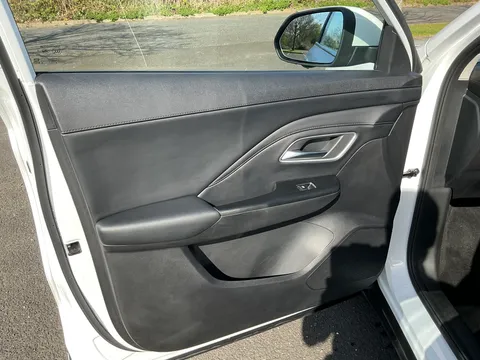 LC74UXO Mg Motor Uk Zs 1.5 Hybrid+ Trophy 5dr Auto Thumbnail #49