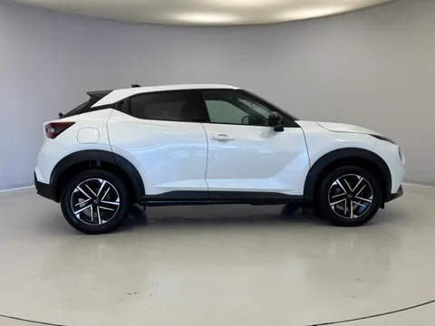 OW25AYY Nissan Juke 1.0 DiG-T N-Connecta 5dr Thumbnail #12