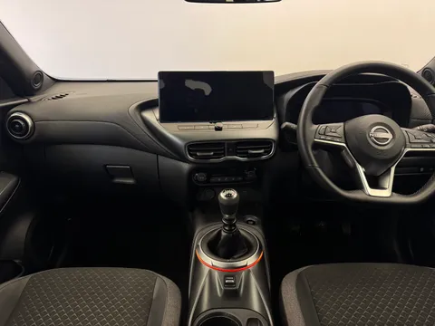 OW25AYY Nissan Juke 1.0 DiG-T N-Connecta 5dr Thumbnail #4