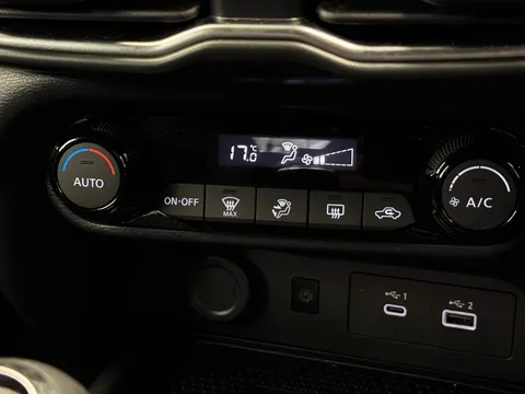 OW25AYY Nissan Juke 1.0 DiG-T N-Connecta 5dr Thumbnail #28