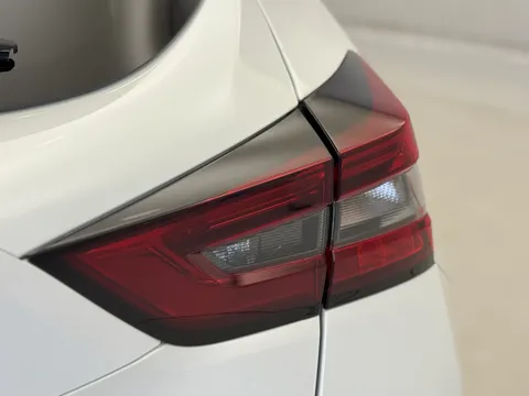 OW25AYY Nissan Juke 1.0 DiG-T N-Connecta 5dr Thumbnail #34