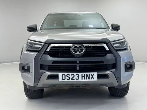 DS23HNX Toyota Hilux Invincible X D/Cab Pick Up 2.8 D-4D Auto Thumbnail #2