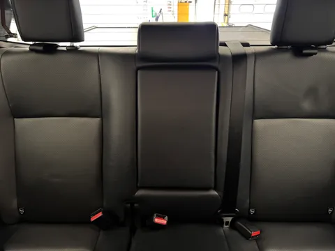 DS23HNX Toyota Hilux Invincible X D/Cab Pick Up 2.8 D-4D Auto Thumbnail #17