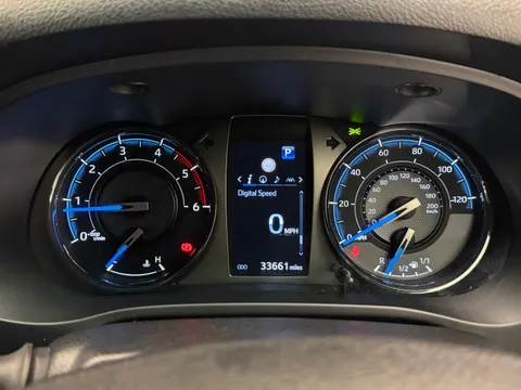 DS23HNX Toyota Hilux Invincible X D/Cab Pick Up 2.8 D-4D Auto Thumbnail #28