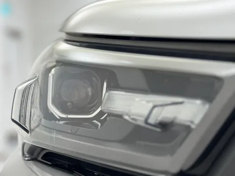 DS23HNX Toyota Hilux Invincible X D/Cab Pick Up 2.8 D-4D Auto Thumbnail #33