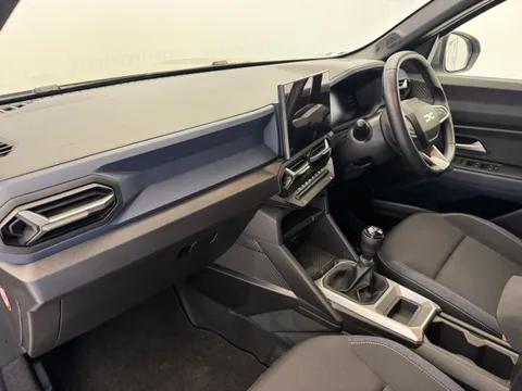 MC74ODJ Dacia Duster 1.2 TCe 130 Journey 5dr Thumbnail #12