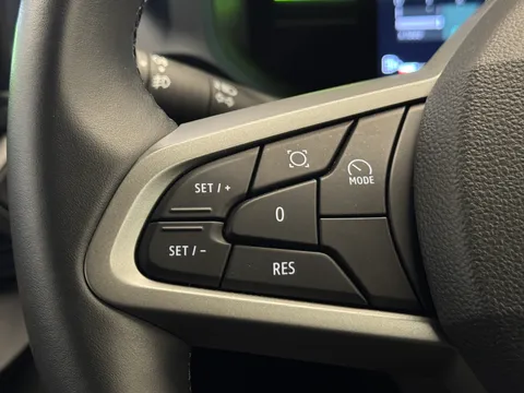 MC74ODJ Dacia Duster 1.2 TCe 130 Journey 5dr Thumbnail #20