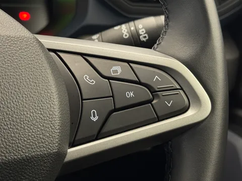 MC74ODJ Dacia Duster 1.2 TCe 130 Journey 5dr Thumbnail #21