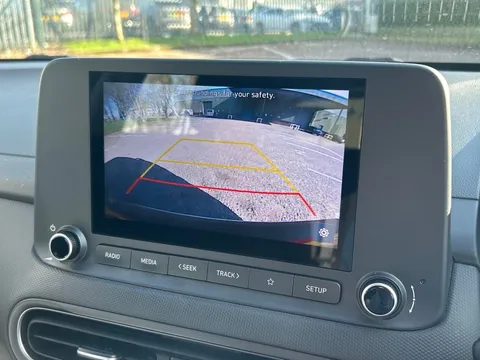 DU22WXD Hyundai Kona 1.0 TGDi 48V MHEV SE Connect 5dr Thumbnail #18