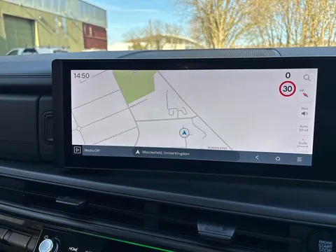 MH75WBY Hyundai Santa Fe 1.6 TGDi Hybrid Calligraphy 5dr 4WD Auto Thumbnail #21