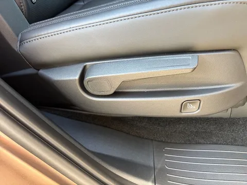 MH75WBY Hyundai Santa Fe 1.6 TGDi Hybrid Calligraphy 5dr 4WD Auto Thumbnail #23