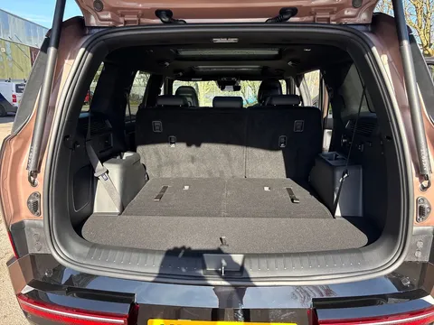 MH75WBY Hyundai Santa Fe 1.6 TGDi Hybrid Calligraphy 5dr 4WD Auto Thumbnail #25