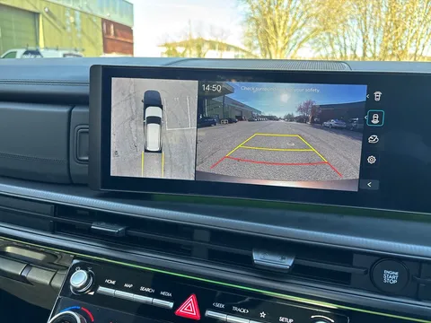 MH75WBY Hyundai Santa Fe 1.6 TGDi Hybrid Calligraphy 5dr 4WD Auto Thumbnail #32