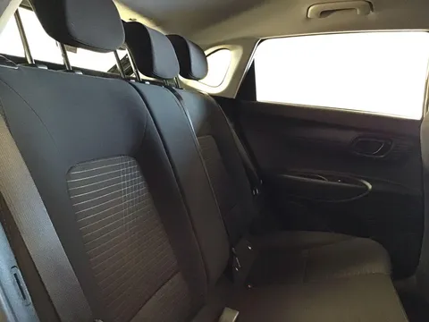 DV22KWY Hyundai i20 1.0T GDi 48V MHD SE Connect 5dr Thumbnail #10