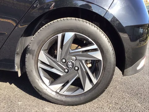 DV22KWY Hyundai i20 1.0T GDi 48V MHD SE Connect 5dr Thumbnail #15