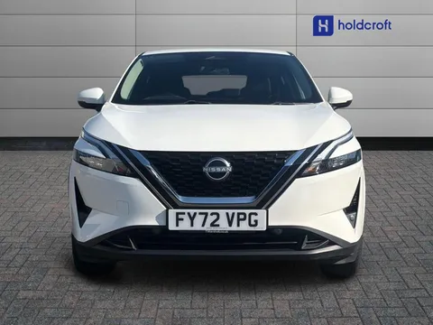 FY72VPG Nissan Qashqai 1.3 DiG-T MH 158 Acenta Premium 5dr Thumbnail #8