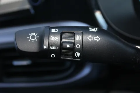 DG25CJY Hyundai i10 1.0 [63] Premium 5dr [Nav] Thumbnail #21