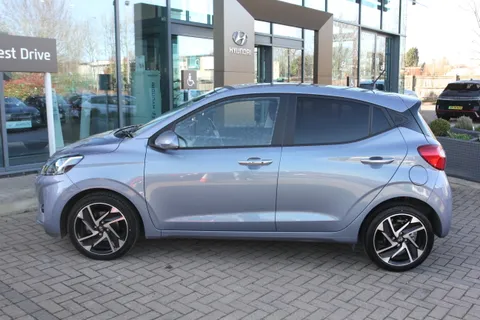 DG25CJY Hyundai i10 1.0 [63] Premium 5dr [Nav] Thumbnail #32