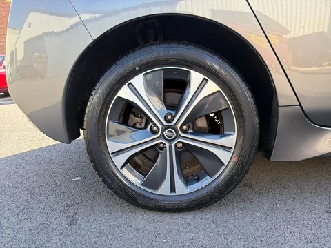 8 of 25 for Nissan LEAF 160kW e+ Tekna 62kWh 5dr Auto