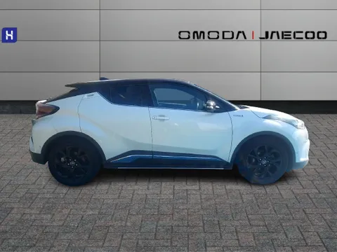 MF68UBM Toyota C-HR 1.8 Hybrid Dynamic 5dr CVT Thumbnail #10
