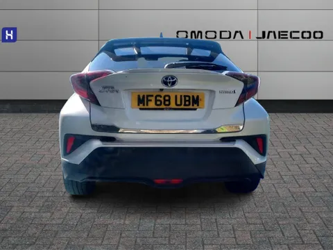 MF68UBM Toyota C-HR 1.8 Hybrid Dynamic 5dr CVT Thumbnail #7