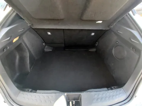 MF68UBM Toyota C-HR 1.8 Hybrid Dynamic 5dr CVT Thumbnail #15