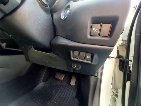 MF68UBM Toyota C-HR 1.8 Hybrid Dynamic 5dr CVT Thumbnail #19