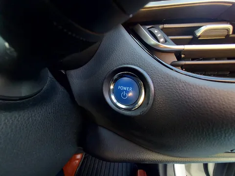 MF68UBM Toyota C-HR 1.8 Hybrid Dynamic 5dr CVT Thumbnail #20