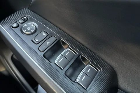 FX23UUV Honda Civic 2.0 eHEV Advance 5dr CVT Thumbnail #23