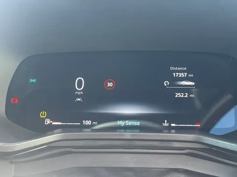 HN25PNX Renault Clio 1.0 TCe 90 Esprit Alpine 5dr Thumbnail #9