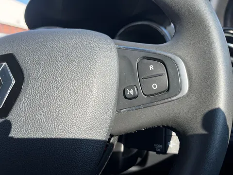 19 of 32 for Renault Clio 0.9 TCE 90 Dynamique Nav 5dr