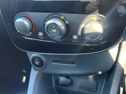 20 of 32 for Renault Clio 0.9 TCE 90 Dynamique Nav 5dr