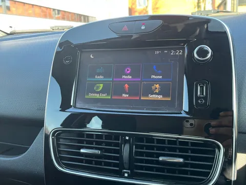 10 of 32 for Renault Clio 0.9 TCE 90 Dynamique Nav 5dr