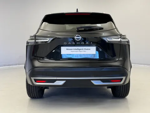 OW25BAV Nissan Qashqai 1.3 DiG-T MH N-Connecta [Glass Roof] 5dr Thumbnail #8