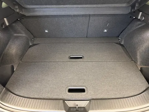 OW25BAV Nissan Qashqai 1.3 DiG-T MH N-Connecta [Glass Roof] 5dr Thumbnail #12