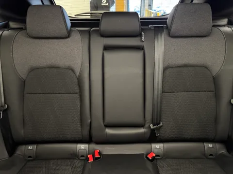 OW25BAV Nissan Qashqai 1.3 DiG-T MH N-Connecta [Glass Roof] 5dr Thumbnail #18